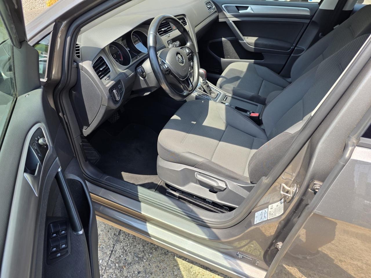 Volkswagen Golf Variant 1.6 TDI 110 CV AUTOMATICO Euro 6 B