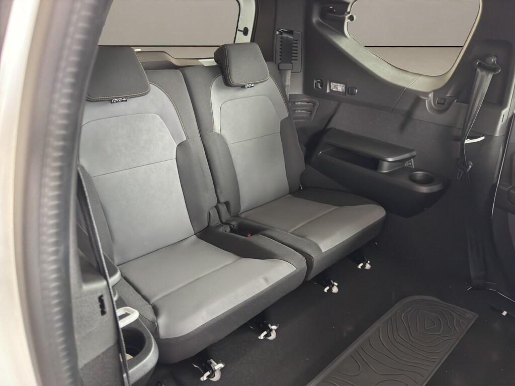 Dacia Jogger 1.6 hybrid Extreme 140cv 7 POSTI KM0