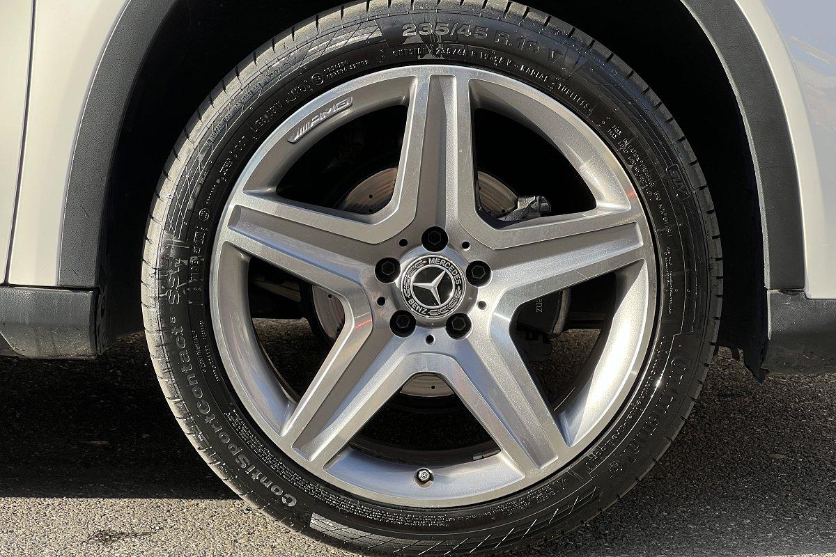 MERCEDES GLA 200 d Automatic Premium