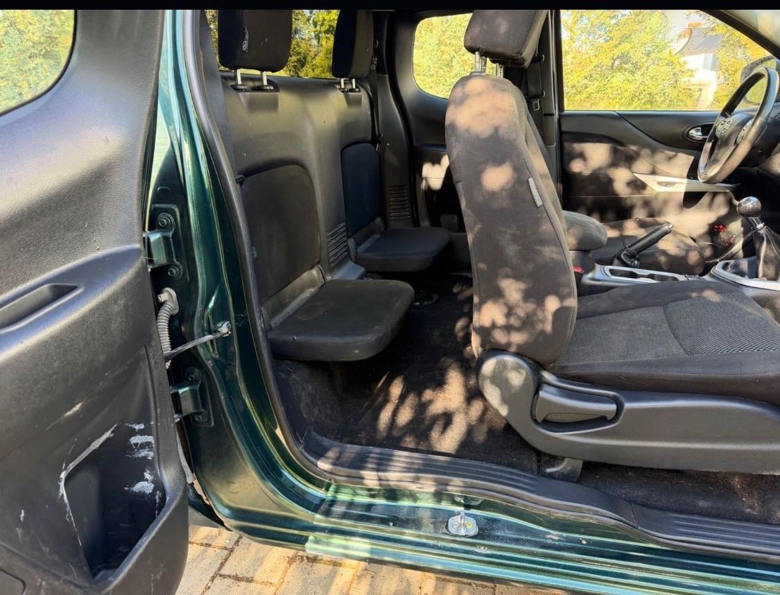Nissan Navara 2.3 dCi 4WD King Cab Acenta ~ 2 Porte