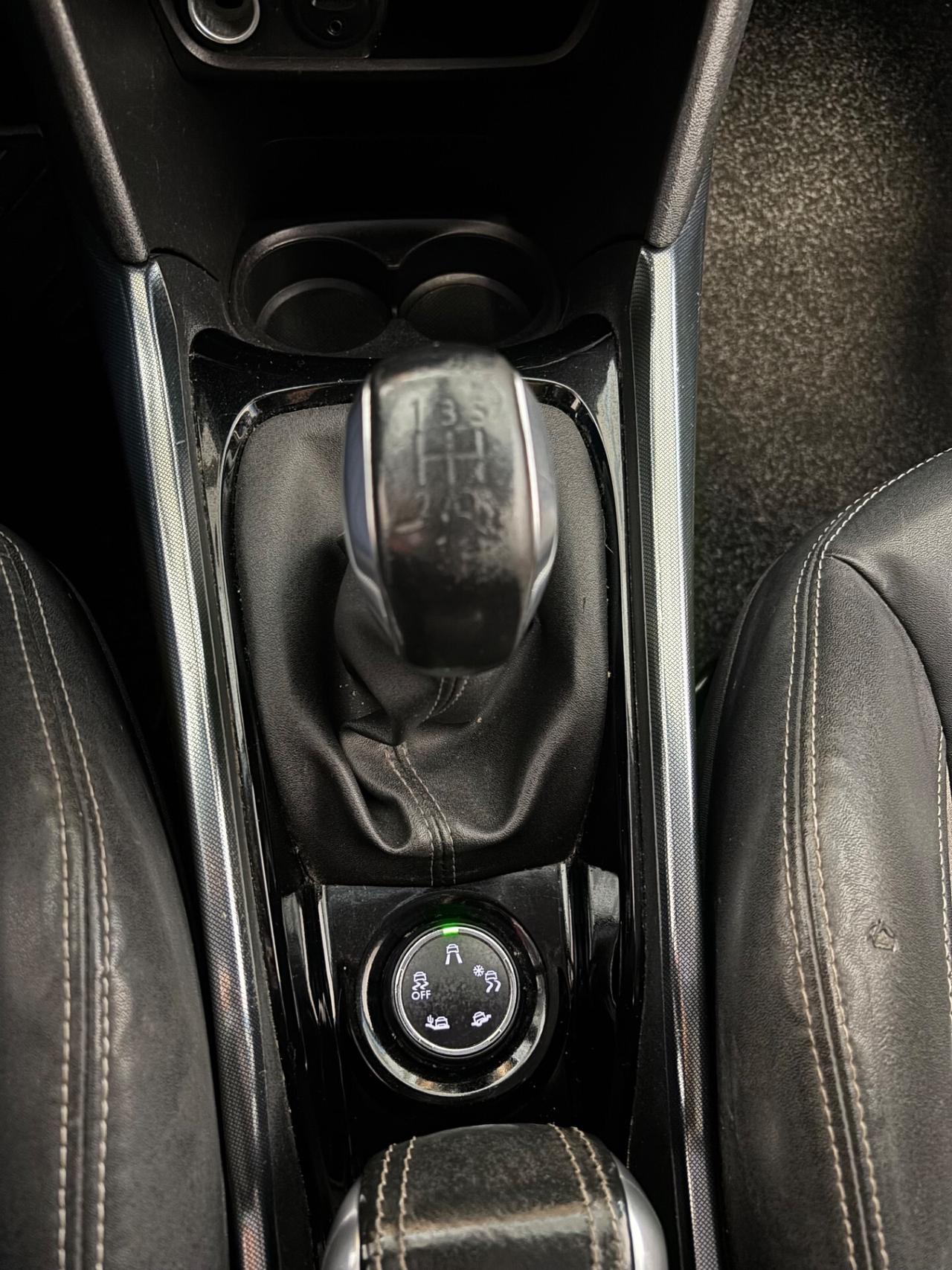 Peugeot 2008 1.6 HDi Urban Cross |OK NEOPATENTATI |