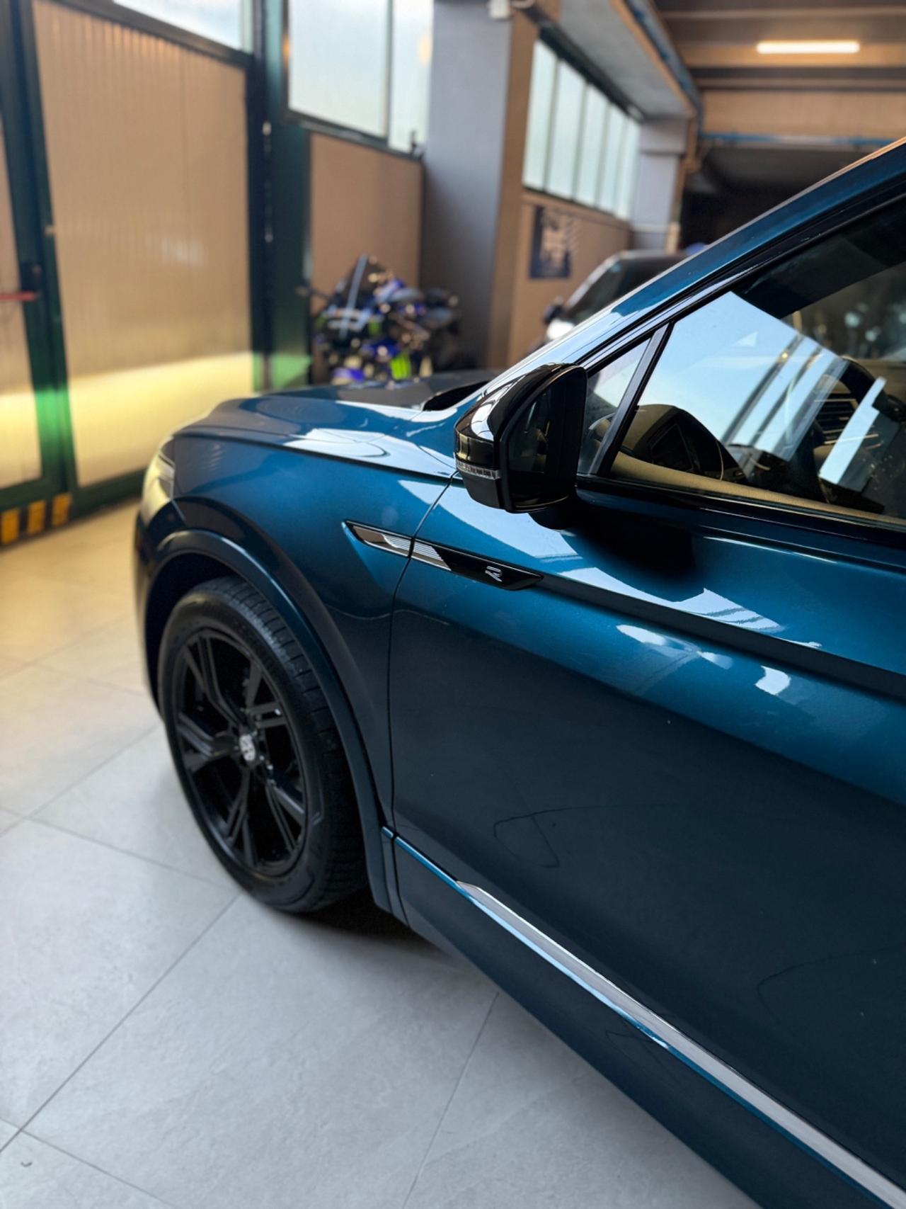 Volkswagen TIGUAN 2.0 TDI RLINE IQ MATRIX KMCERTIF