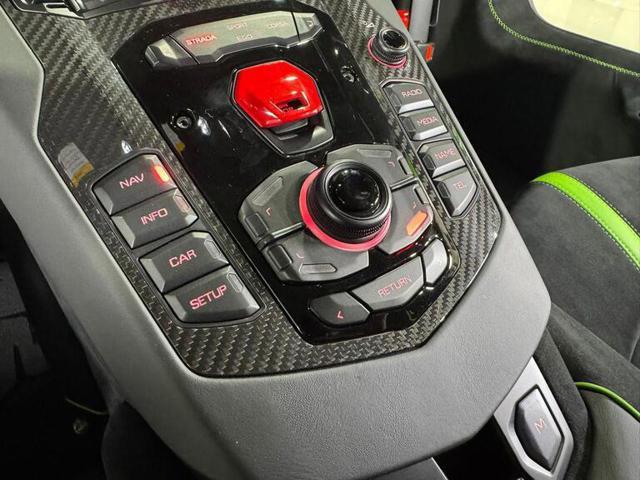 LAMBORGHINI Aventador SVJ 6.5 V12 Roadster 6.5 W12 770HP "VERDE MANTIS"