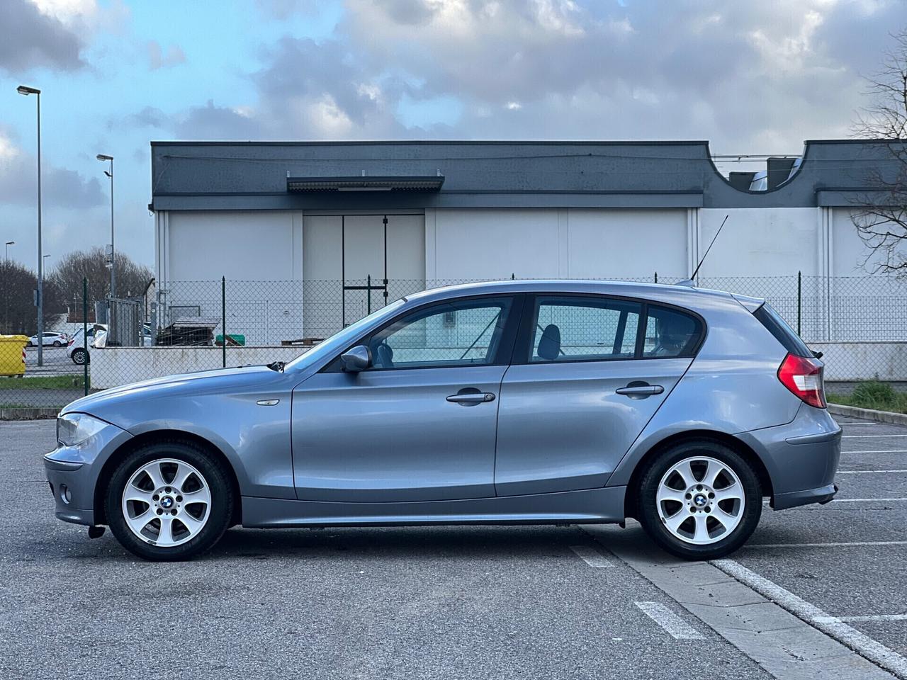 Bmw 118d 5 porte Futura