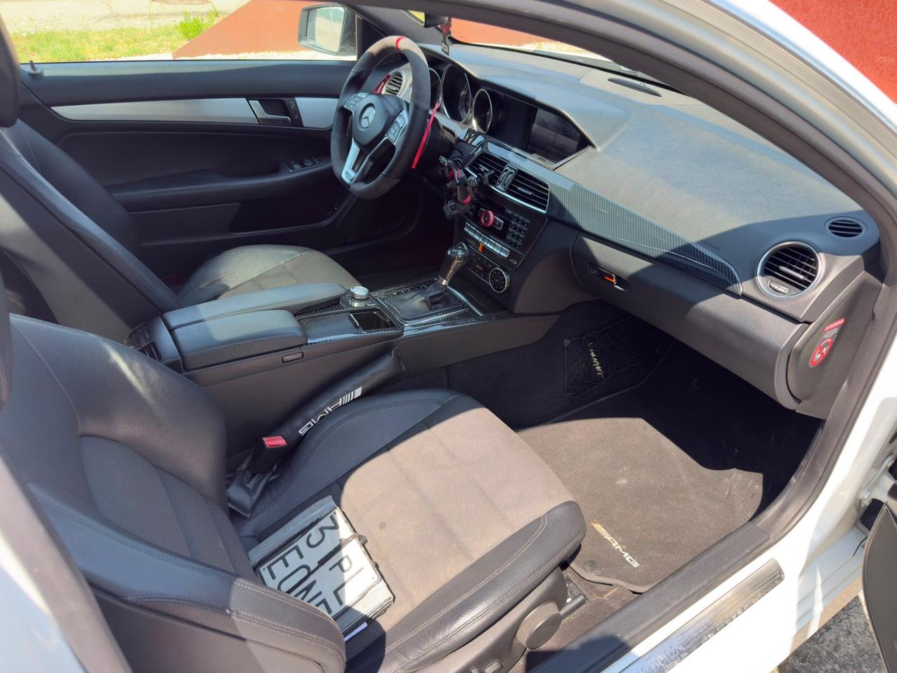 Mercedes-benz C 220 CDI Coupé Avantgarde AMG