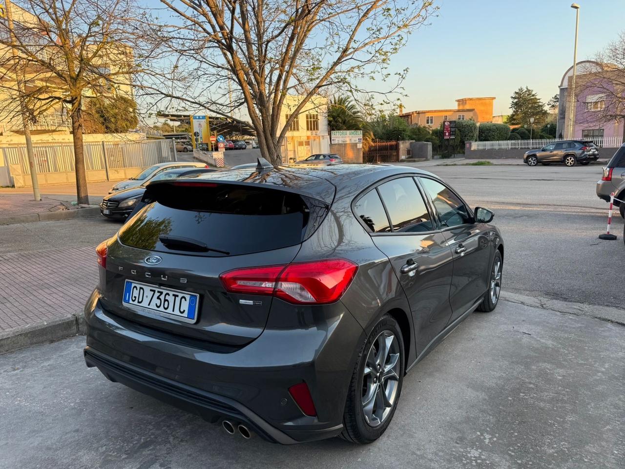 Ford Focus 1.0 HYBRID KM. 55.000! ST Line 125 CV 5p.