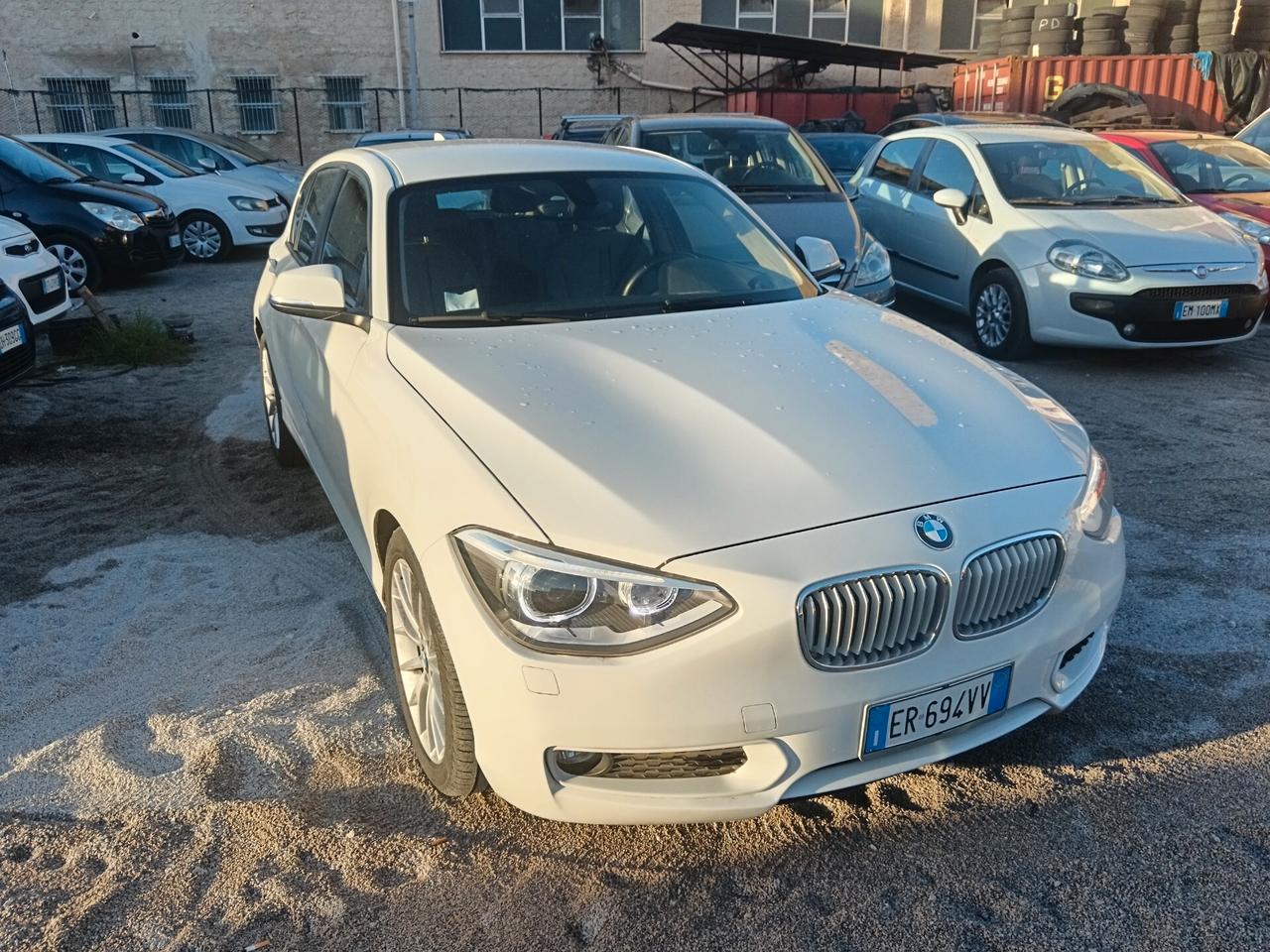 Bmw 116 116d 5p. Urban