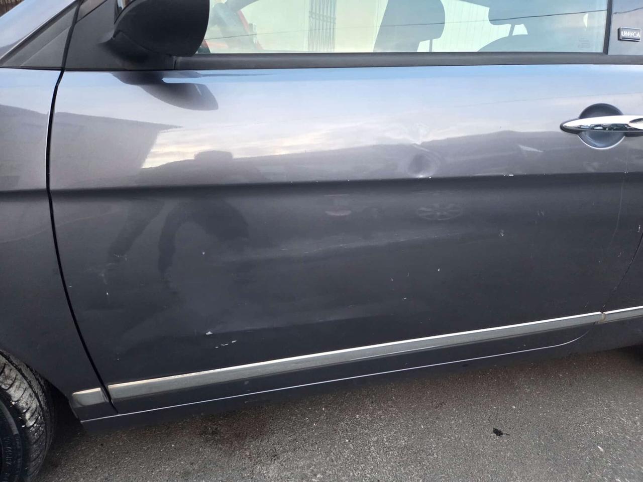 Lancia Ypsilon 1.2 69 CV Platino