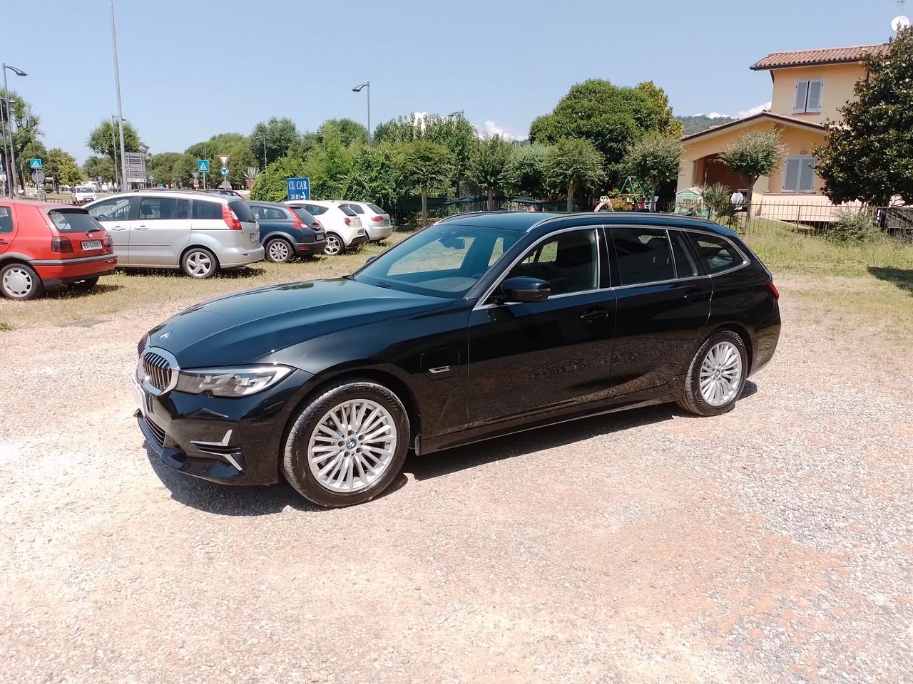 BNW 320E 2.0 Touring Luxury 163cv Plug-in Hybrid