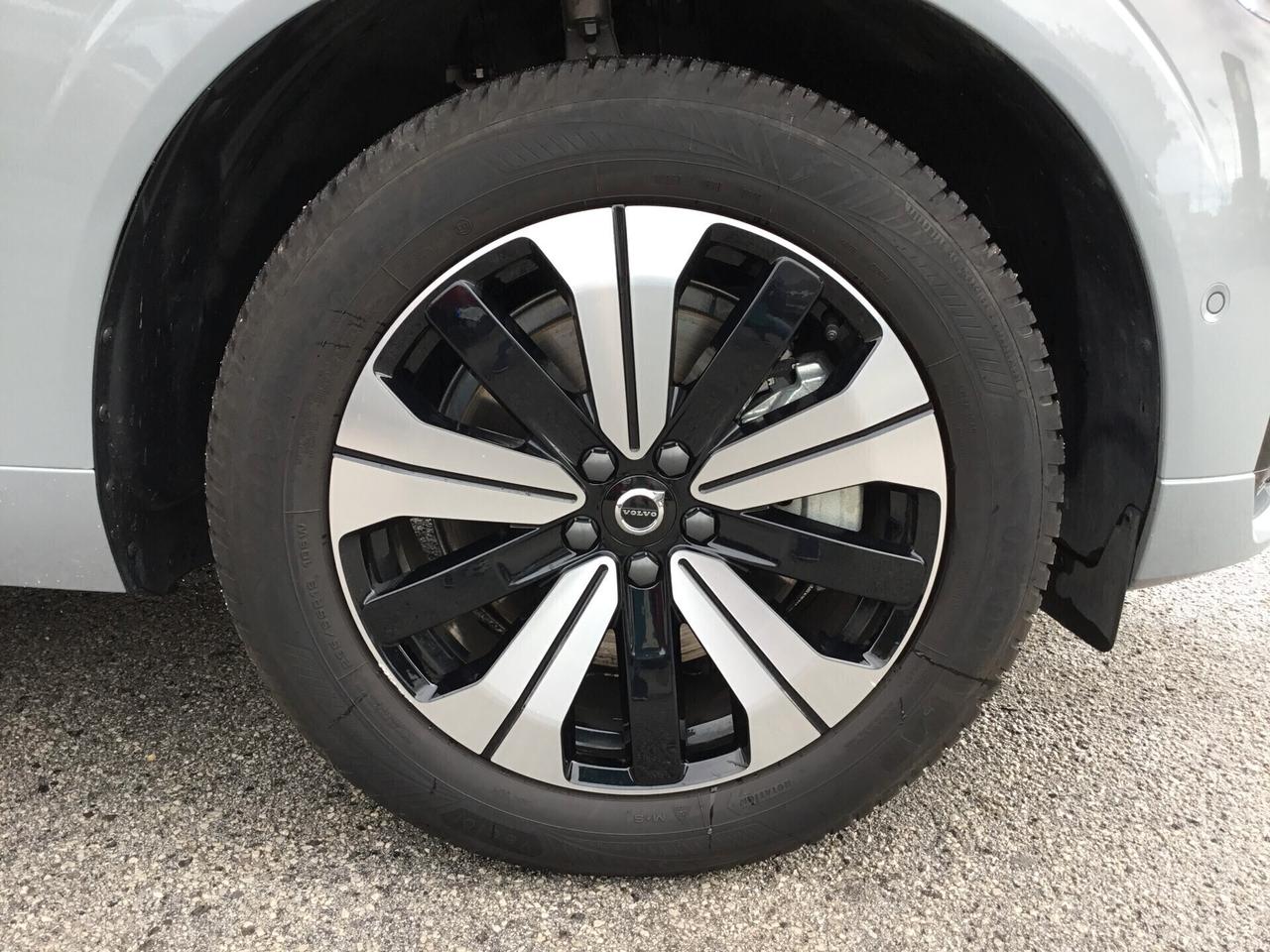 Volvo XC60 T6 Plug-in hybrid AWD automatico Plus Dark