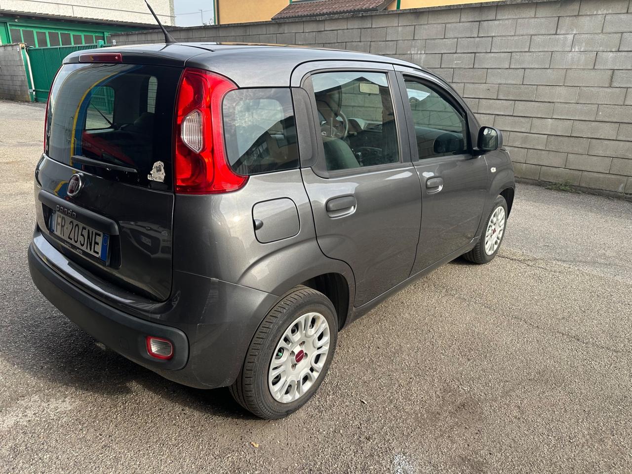 Fiat Panda 1.2 BENZINA NEOPATENTATI