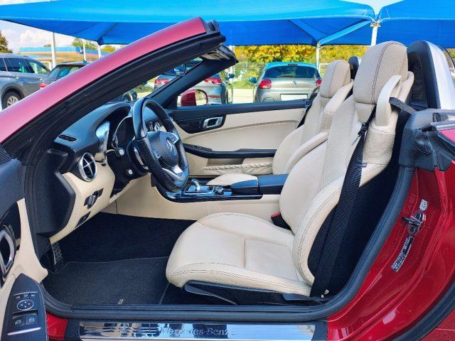 MERCEDES-BENZ SLC 300 Premium