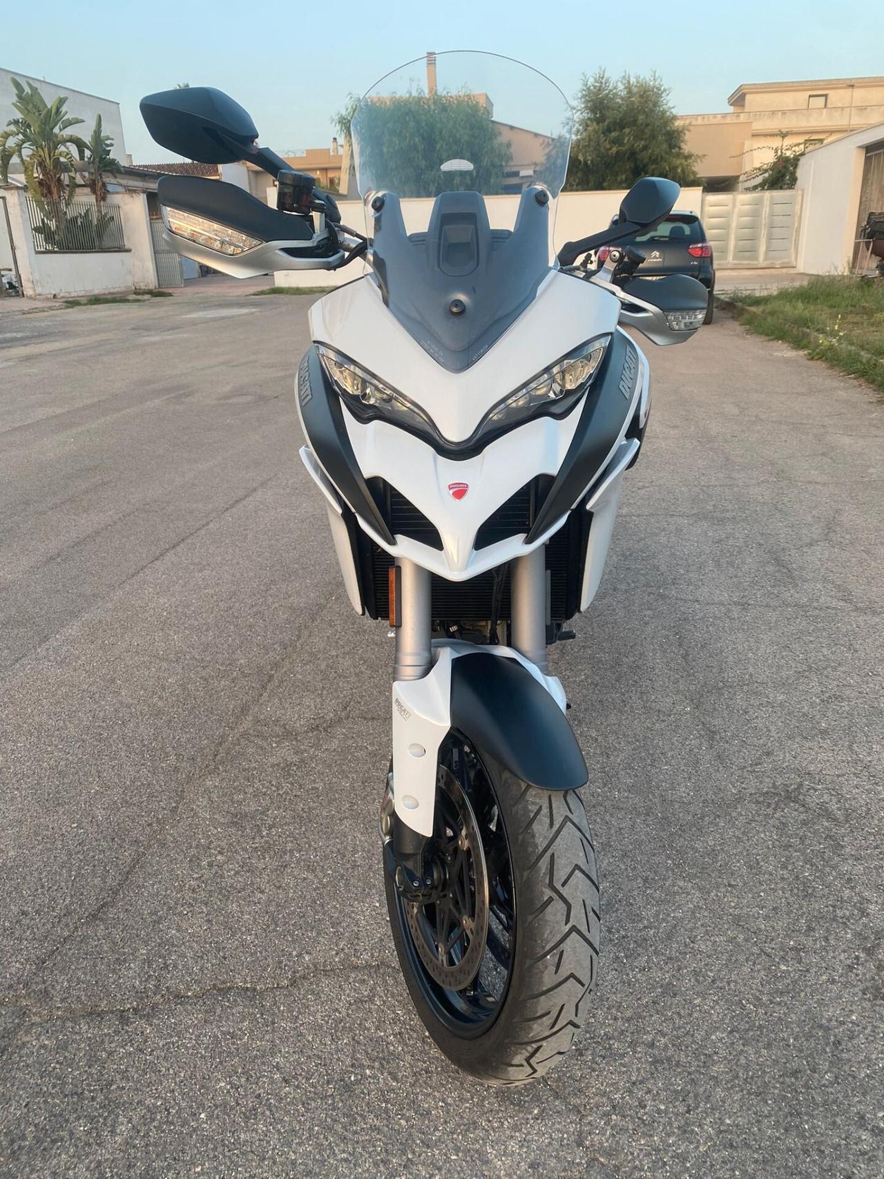 Ducati Multistrada 1200 S (ICEBERG WHITE)