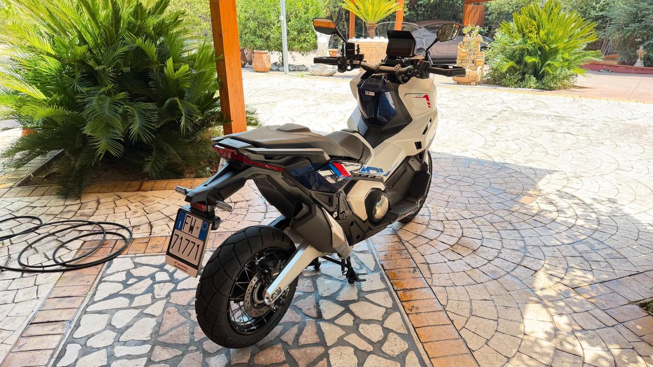 Honda X-ADV 750 SPECIAL EDITION