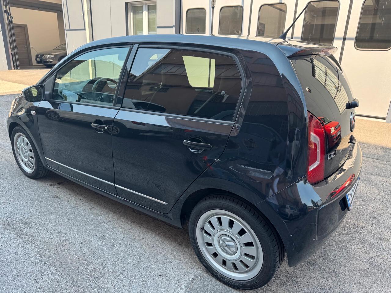 Volkswagen up! 1.0 5p. move up!*EURO6*NEOPATENTATI*NAVI