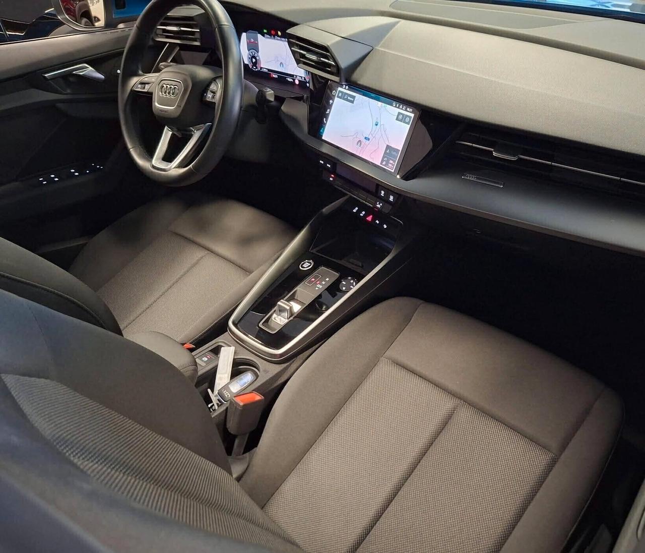 Audi A3 SPB 35 TFSI S tronic line edition tetto panoramico