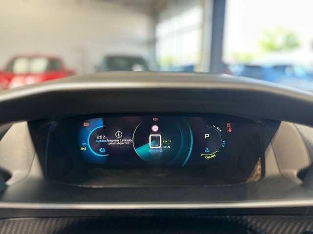 Peugeot 2008 motore elettrico 136 CV GT Pack