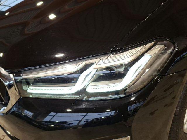 BMW 520 d 48V Touring Luxury Aut. + Tetto apr.