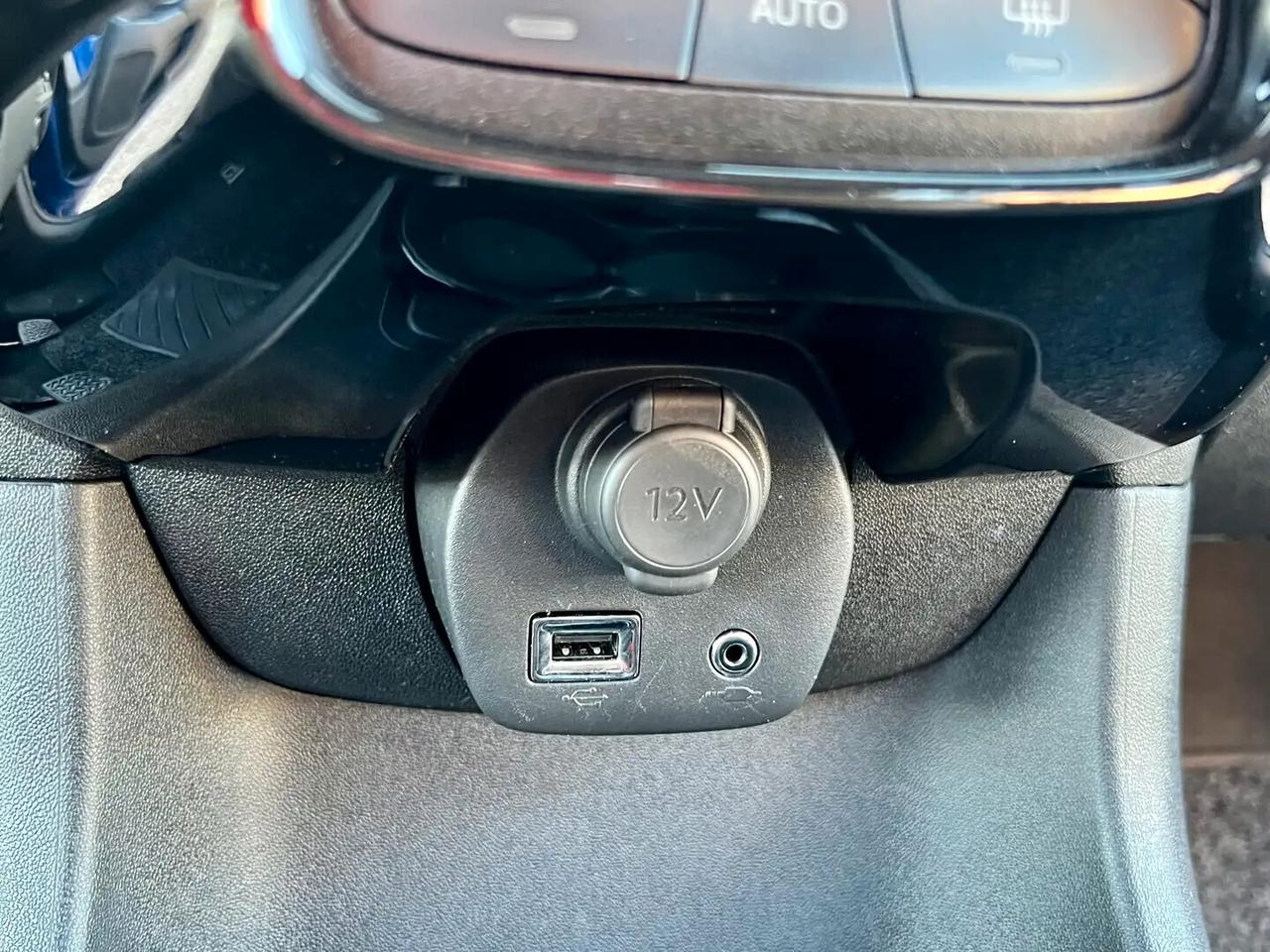 Citroen C1 VTi 72 5 porte Shine