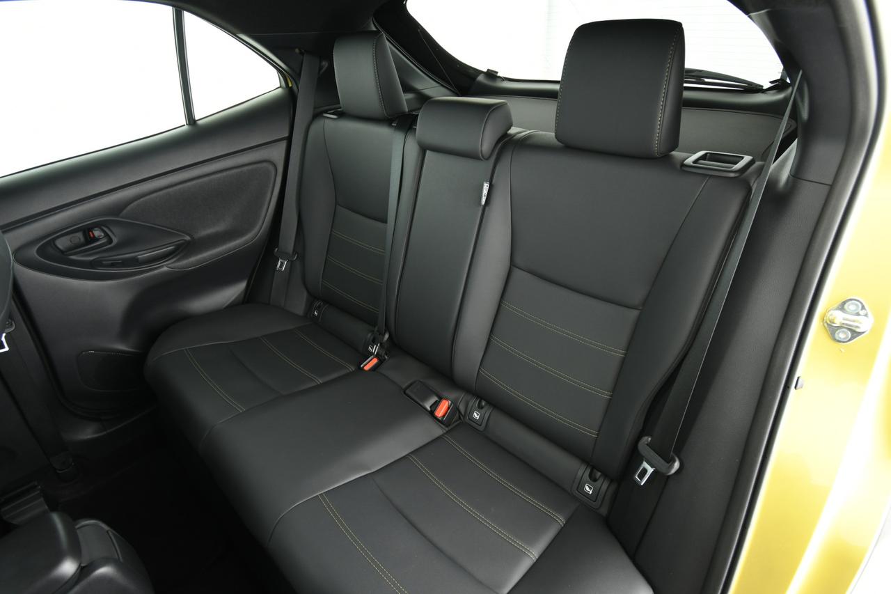 TOYOTA Yaris Cross 1.5h Premiere fwd 116cv e-cvt NEOPATENTATI+CAMERA 36O°+HEAD UP