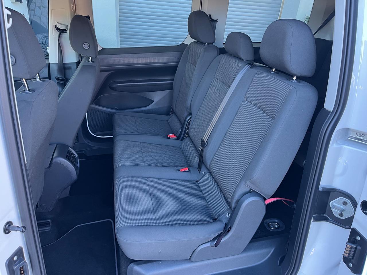 VOLKSWAGEN CADDY MAXI 7 POSTI