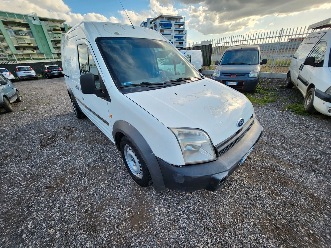 FORD TURNEO COURIER VAN