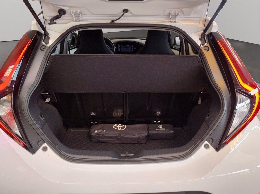 TOYOTA Aygo x 1.0 active 72cv del 2022