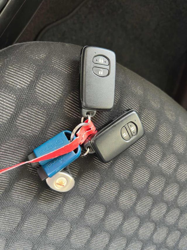 TOYOTA iQ 1.0 Sol POCHI CHILOMETRI IDONEA PER NEOPATENTATI