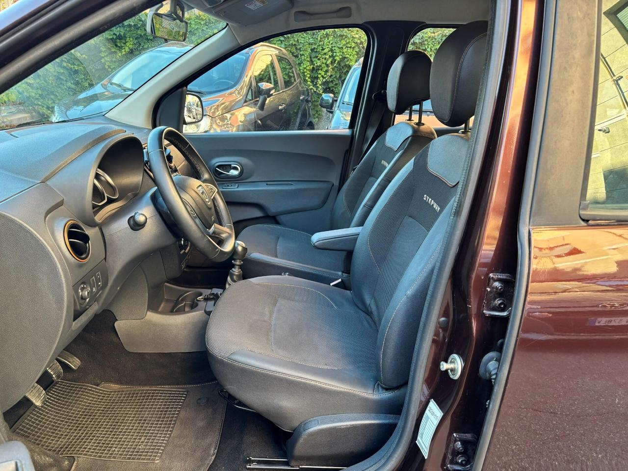 Dacia Lodgy 1.5 dCi 8V 110CV Start&Stop 7 posti Serie Speciale Brave