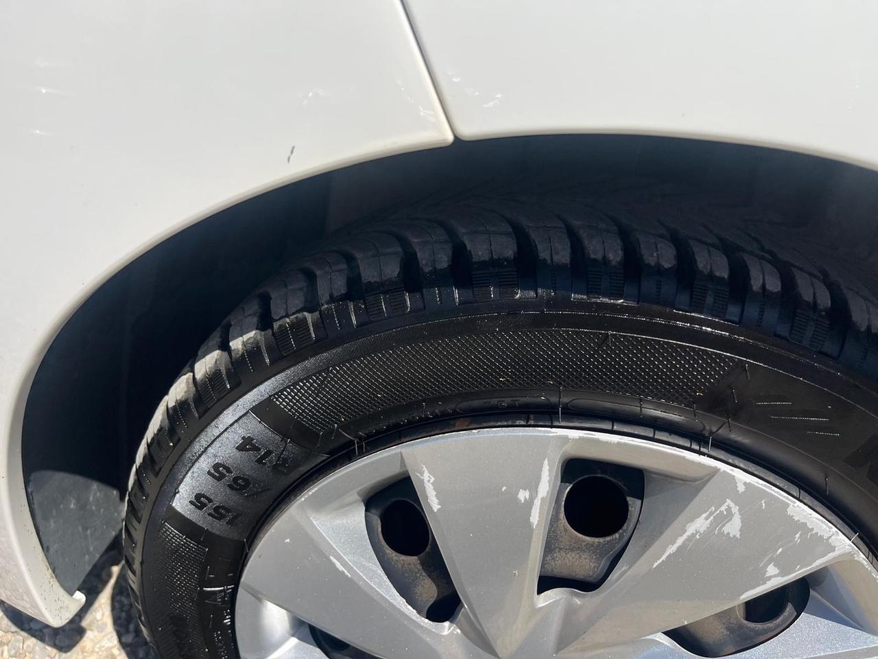 Toyota Aygo 1.0 12V VVT-i 5 porte Lounge Connect