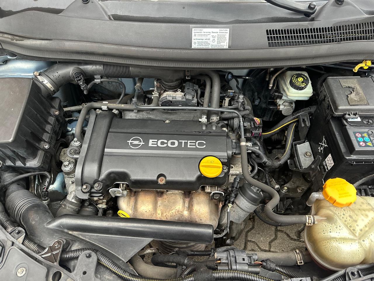 Opel Corsa 1.2 5 porte Easytronic Enjoy