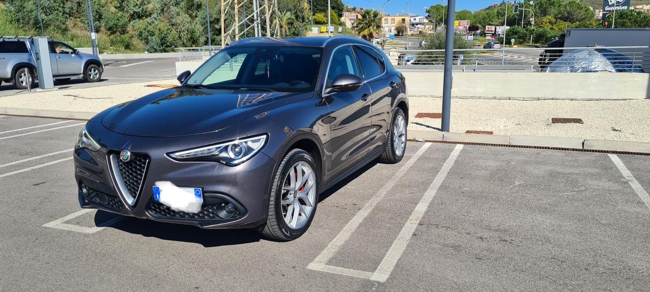 Alfa Romeo Stelvio 2.2 TurboD210CV AT8 Q4 Executive2018