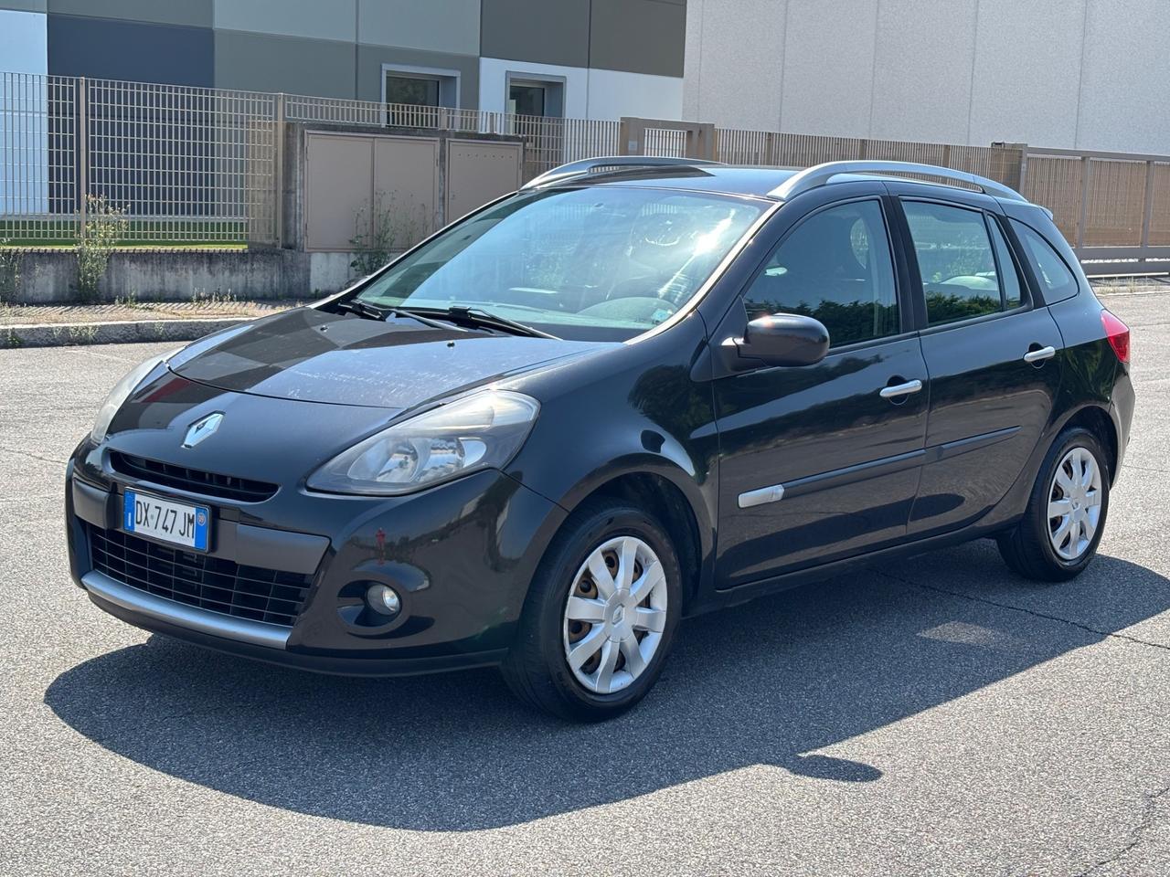 Renault Clio 1.2 16V TCE 100CV UNI PRO!