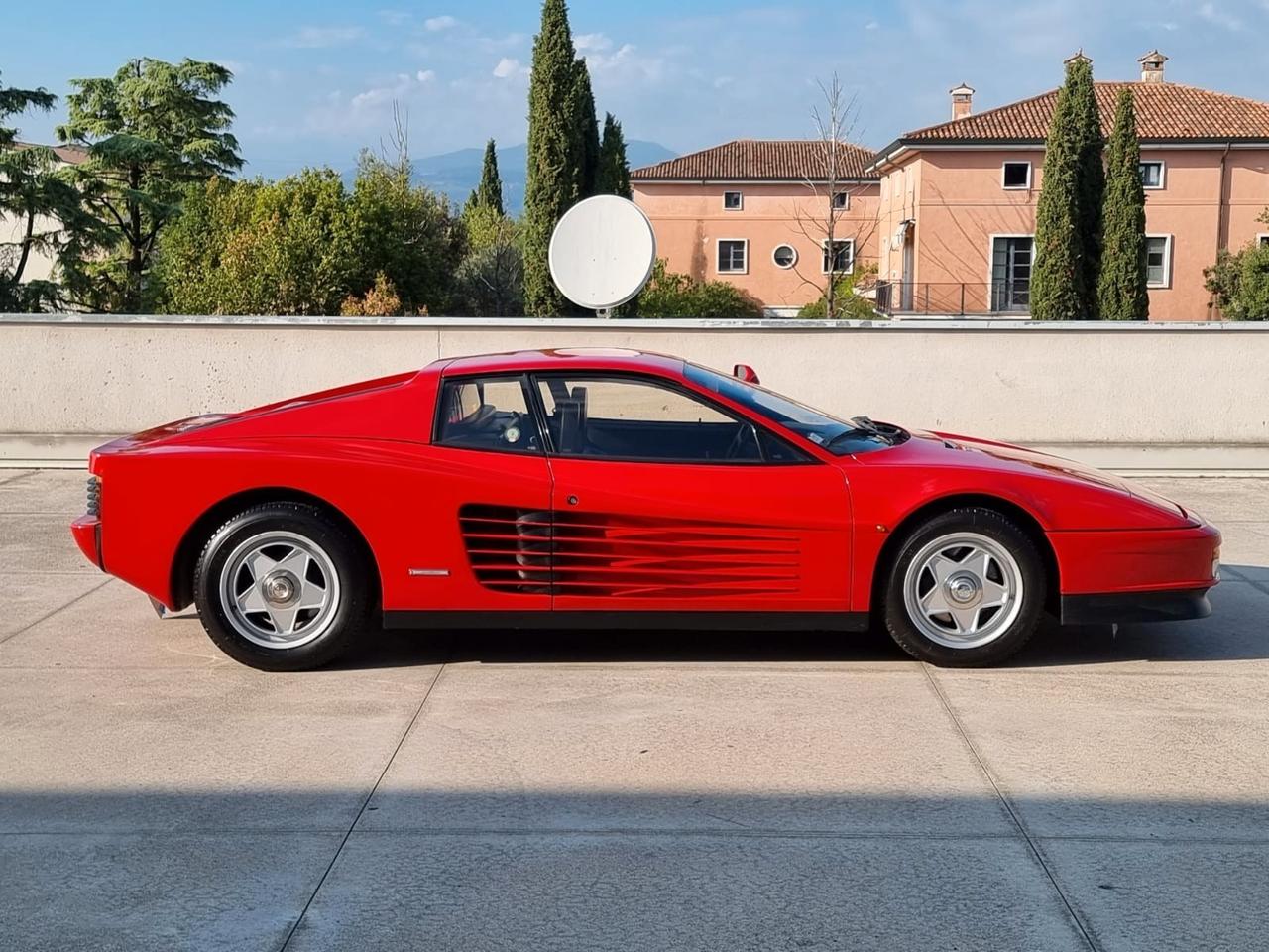 Ferrari Testarossa Monospecchio Monodado