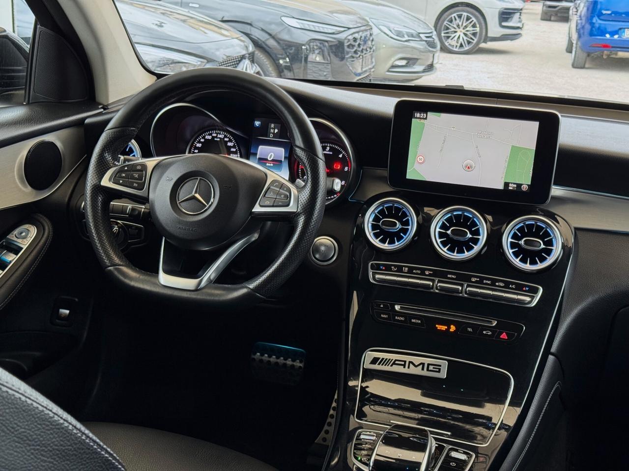 Mercedes-Benz GLC 220 d Coupe Premium AMG 4M