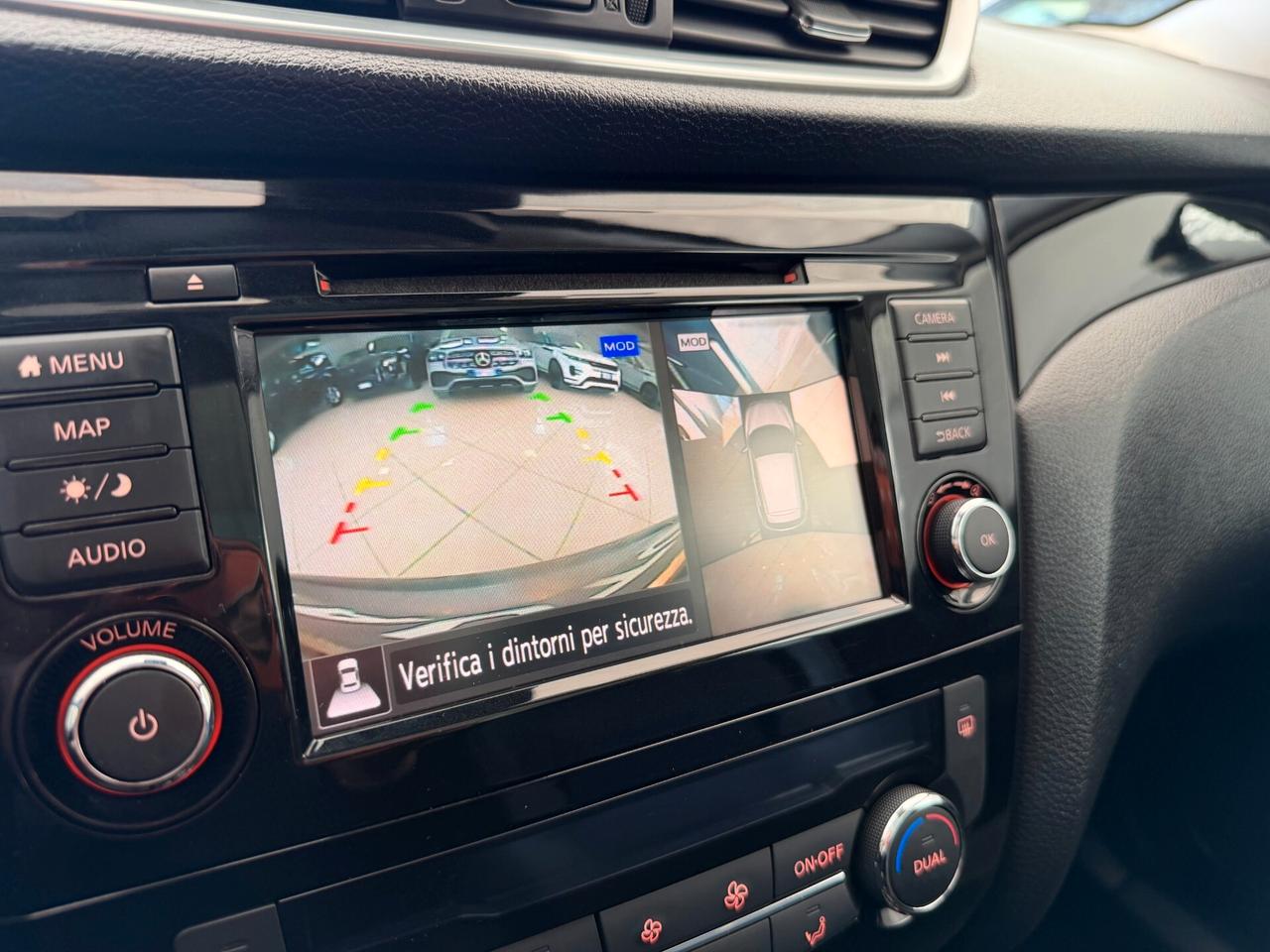 Nissan Qashqai 1.5 dCi 115 CV Tekna+ TETTO APRIBILE