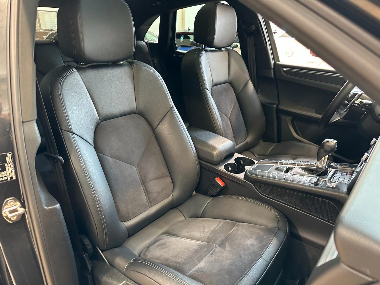 Porsche Macan 2.0 245cv pdk-21"-Tetto-Scarichi-Carplay-Camera-PDLS