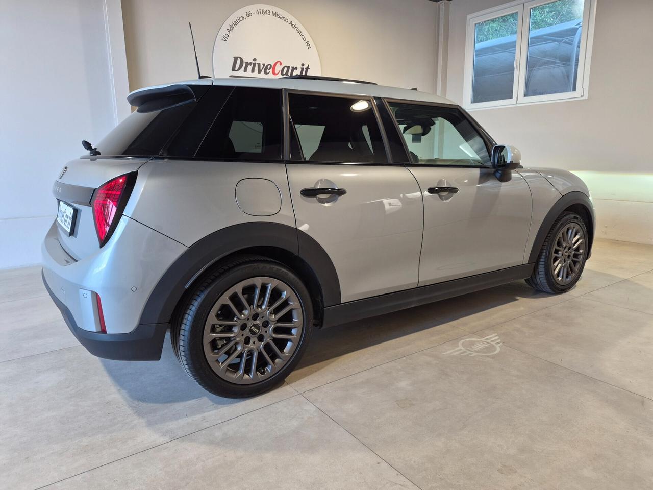 MINI Cooper C BENZINA 5 PORTE *NUOVO MODELLO* TETTO APRIBILE SEDILI SPORT. PELLE JCW LED NAVI CARPLAY V. PRIVACY HEAD-UP DISPLAY