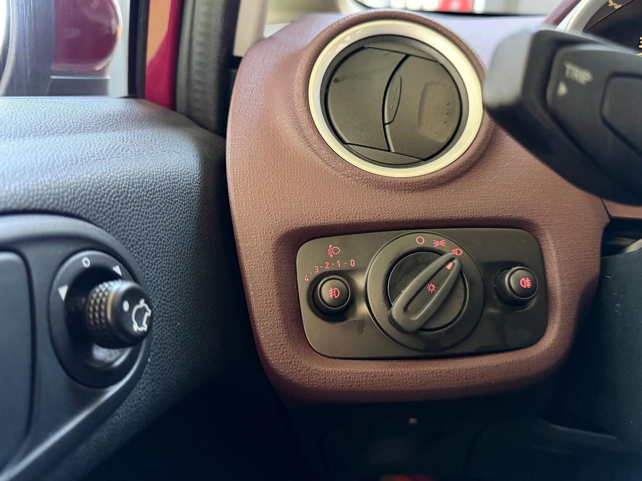 Ford Fiesta 1.2 82 CV 5p Titanium - SOLO 84.000KM-