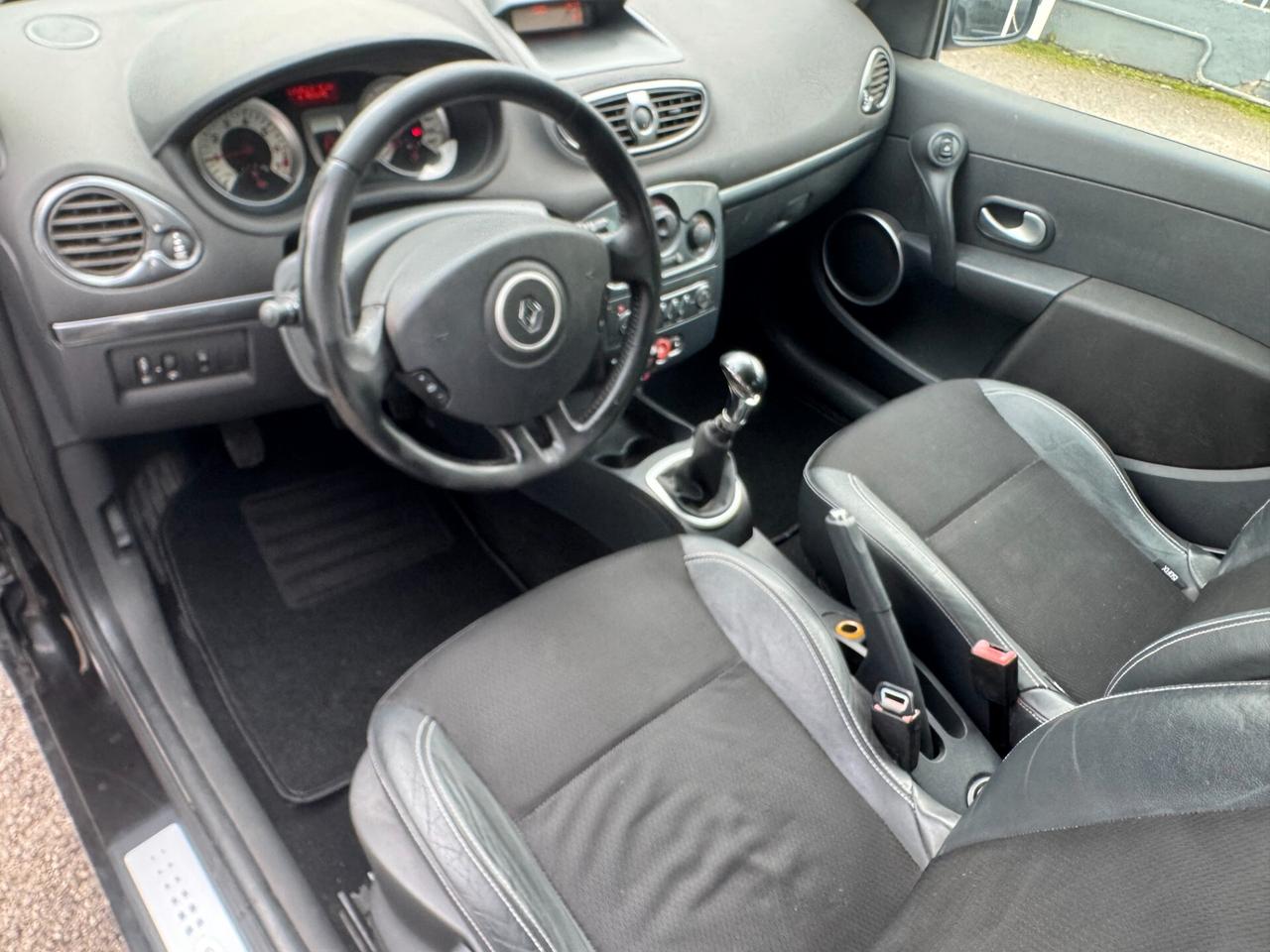 Renault Clio 1.2 16V 3 porte Le Iene