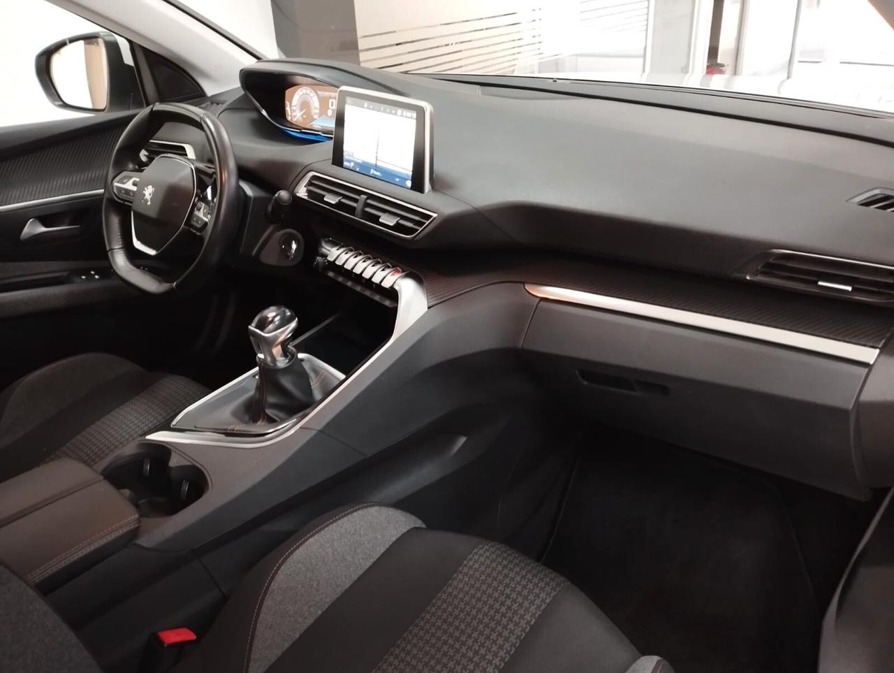 Peugeot 3008 BlueHDi 130 S&S Active