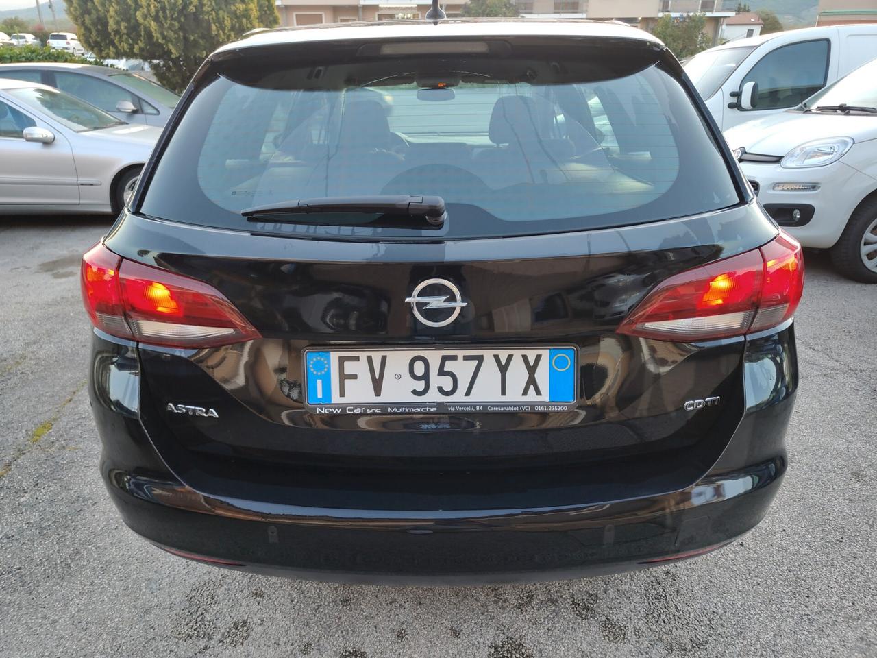 Opel Astra 1.6 CDTi 136CV aut. Sports Tourer Business