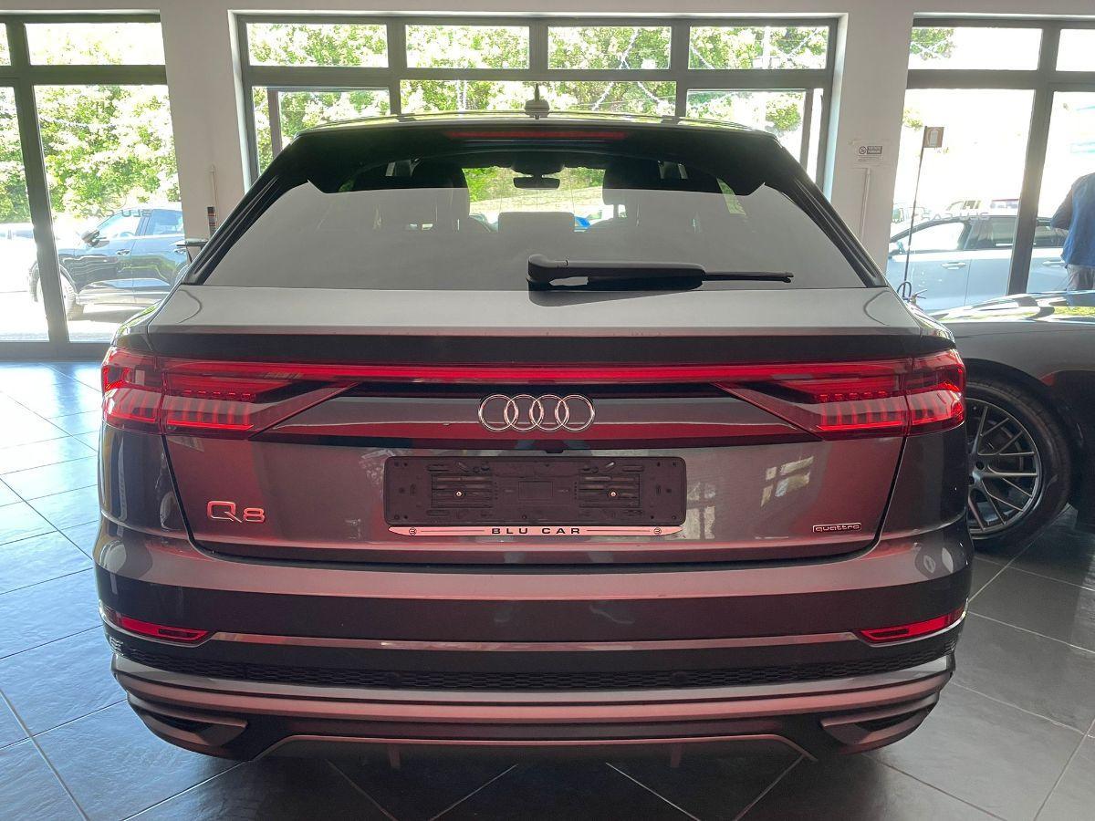 AUDI - Q8 - 50 TDI 286 CV quattro tiptronic Sport