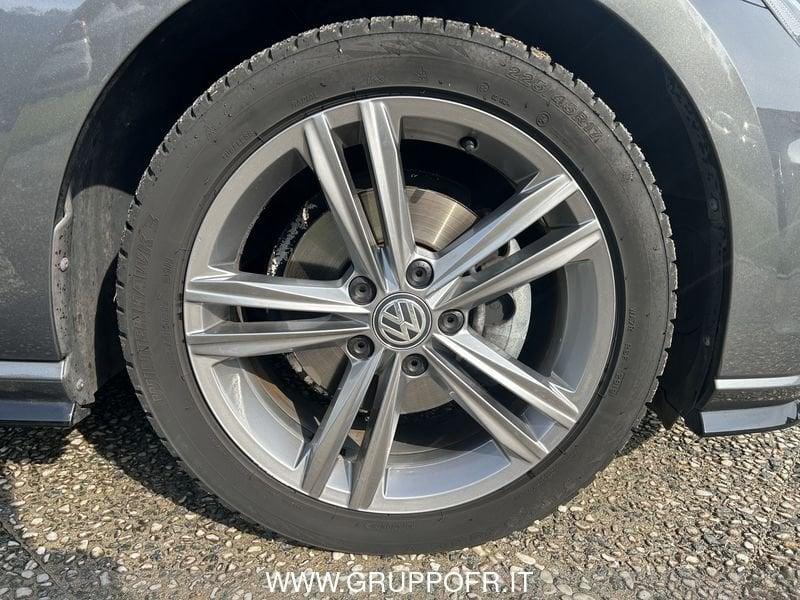 Volkswagen Golf Golf 1.6 tdi Highline 115cv R LINE