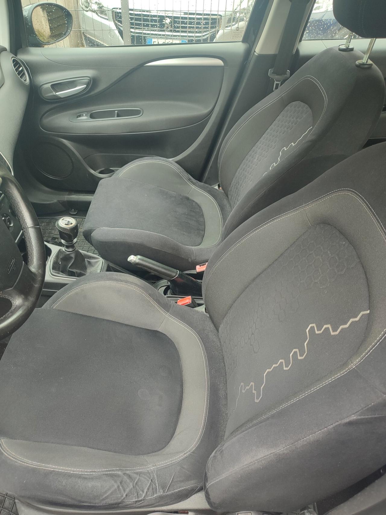 FIAT GRANDE PUNTO EVO DEL 2013 1.2BENZINA ECONOMICA