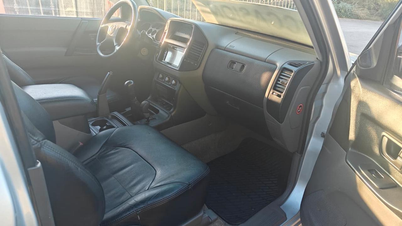Mitsubishi Pajero 3.2 3p.