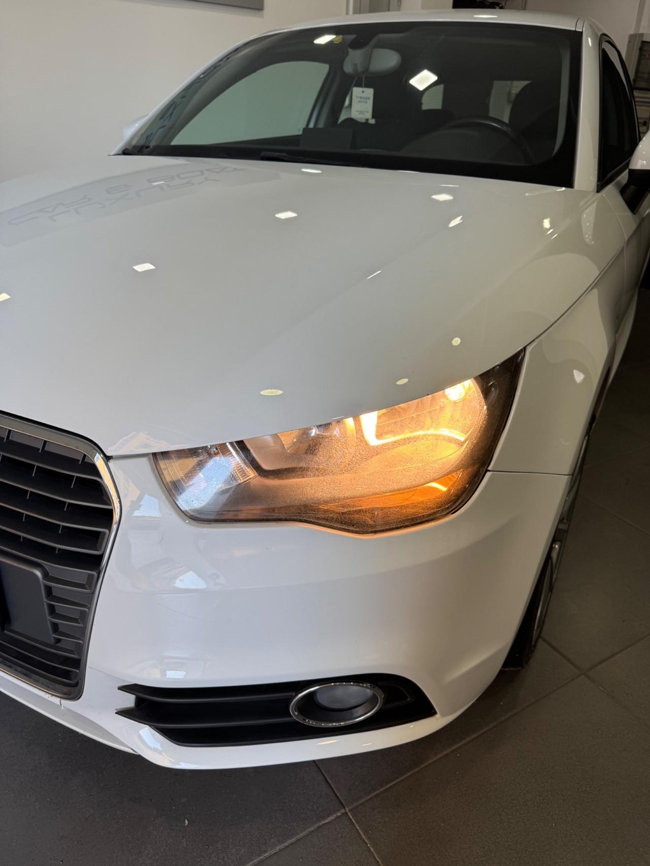 Audi A1 1.6 TDI S tronic Ambition
