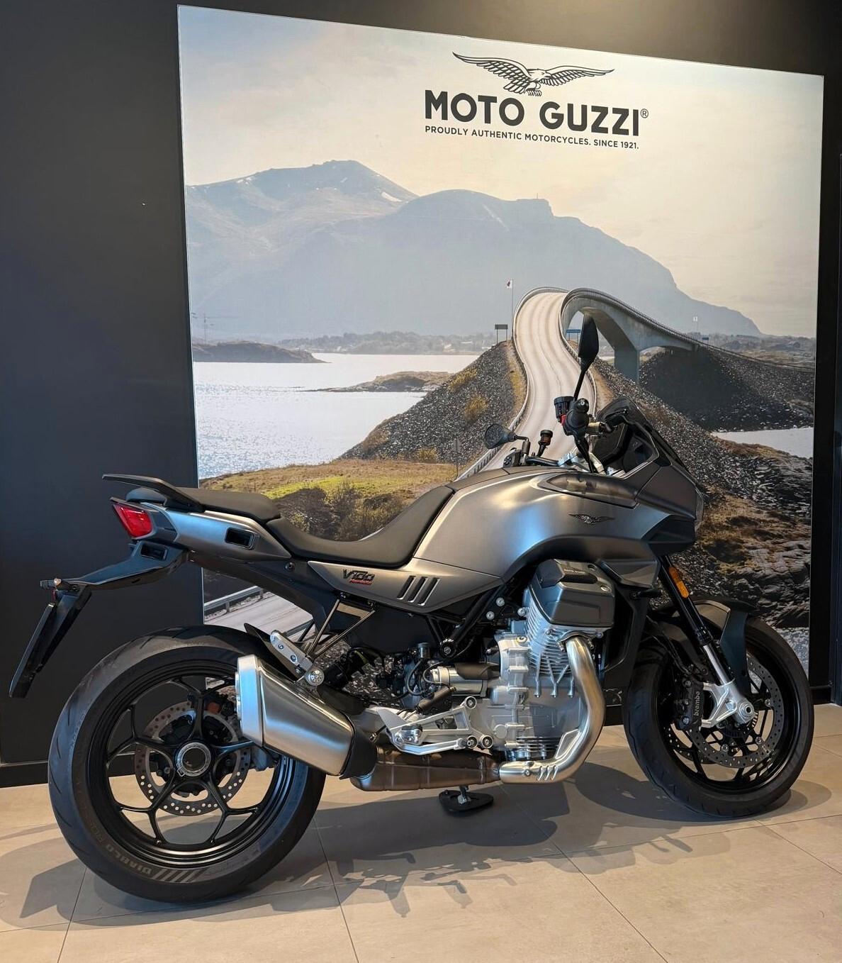 Moto Guzzi V100 E5+ M.Y.'26