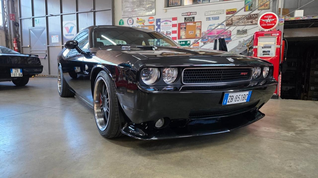 Dodge Challenger SRT-8 2009