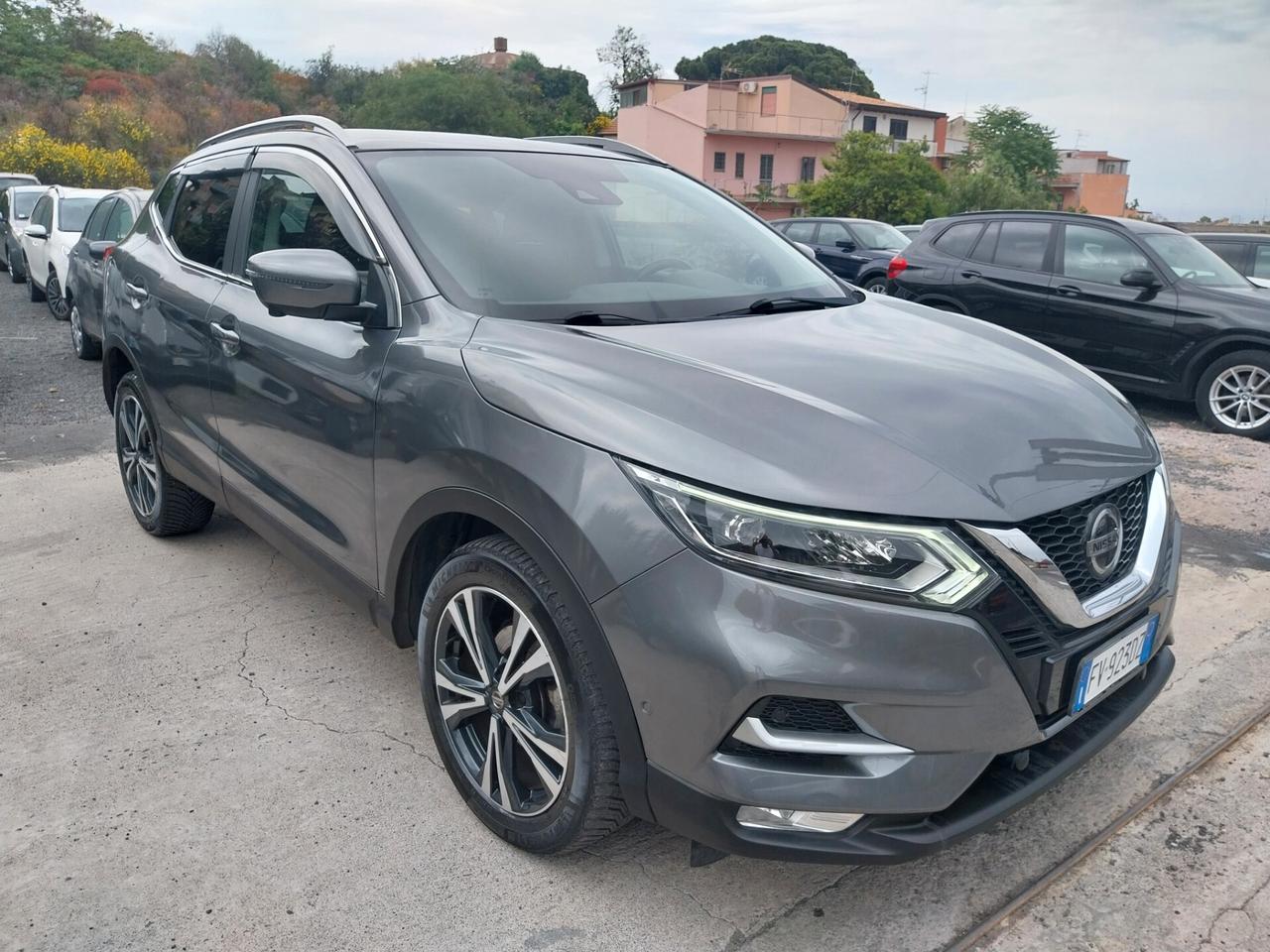 NISSAN QASHQAI 1.5 DIESEL N-CONNECTA SOLO 70.000 KM